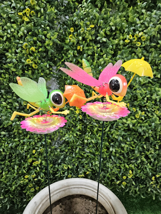 Grasshopper with umbrella Garden Stick